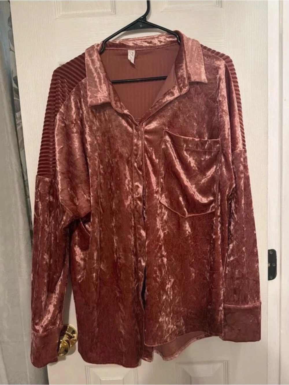 Love Crushed Velvet Button-Down Shirt in Rose
